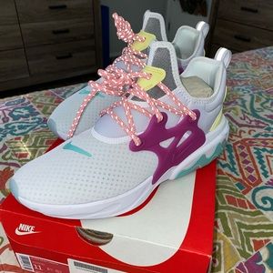 NIB Nike Presto tennis shoes